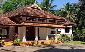 Crystal Homestay By Veo, Stayvista - 4Bhk Villa With Gazebo